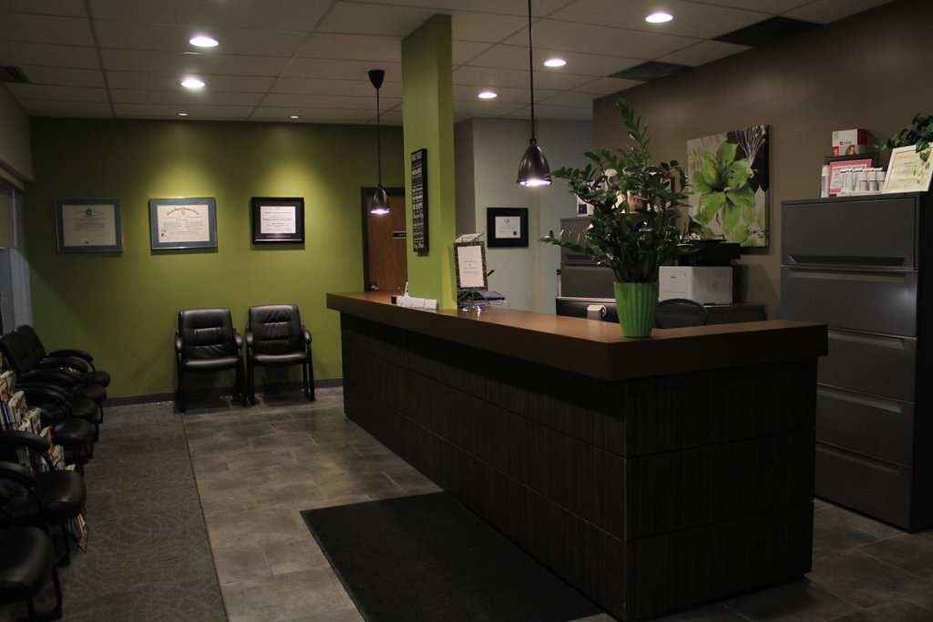 Dr. H. Nachtigall & Associates Chiropractic | 1208 Rothesay Street &, Edison Ave, Winnipeg, MB R2G 1T7, Canada | Phone: (204) 667-2225
