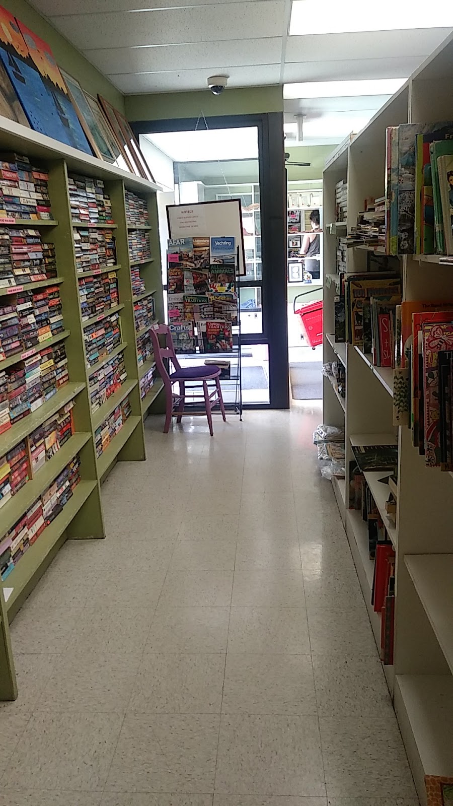 Ladysmith Healthcare Thrift Store | 910 1st Ave, Ladysmith, BC V9G 1A8, Canada | Phone: (250) 245-5225