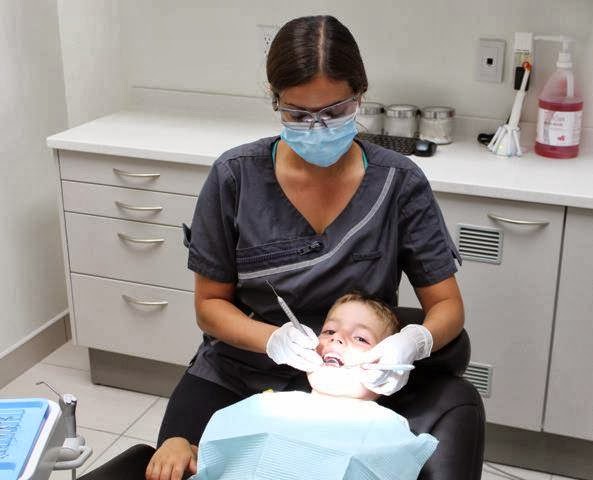 Snow White Smiles | 9929 Keele St, Maple, ON L6A 3Y4, Canada | Phone: (905) 303-4933