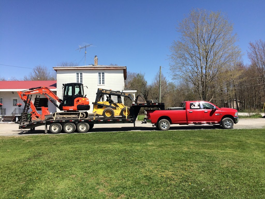 Mini Excavation GD3 Inc. | 796 4e Rang Est 796, Chemin du 4e Rang Est Acton Vale, Qc J0H-1A0 De la Route 139 faire 8,5/Km À gauche Au limite de Ste-Christine) Pas se, fier aux numéros Civique, Acton Vale, QC J0H 1A0, Canada | Phone: (450) 230-7645