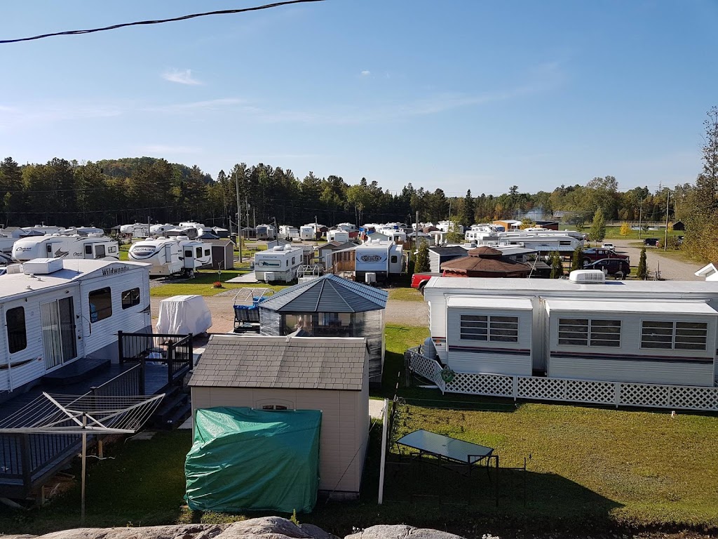 Camping Dubuc | 4057 Du Portage-des-roches Ch S, Laterrière, QC G7N 1X3, Canada | Phone: (418) 929-2203