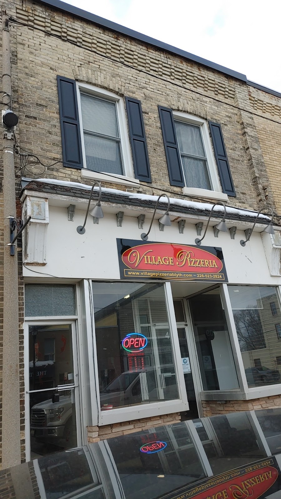 Flame N Bricks Pizzeria Blyth | 409 Queen St, Blyth, ON N0M 1H0, Canada | Phone: (226) 523-2824