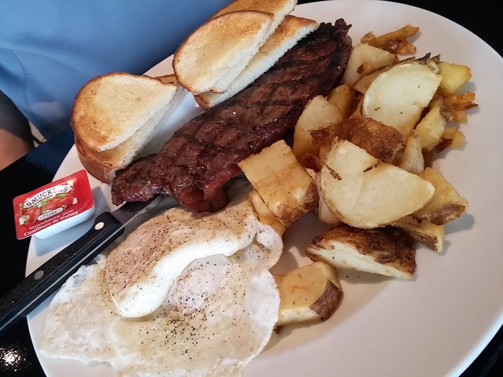 The Governor Restaurant | 246 Governors Rd, Dundas, ON L9H 3K2, Canada | Phone: (289) 238-8292