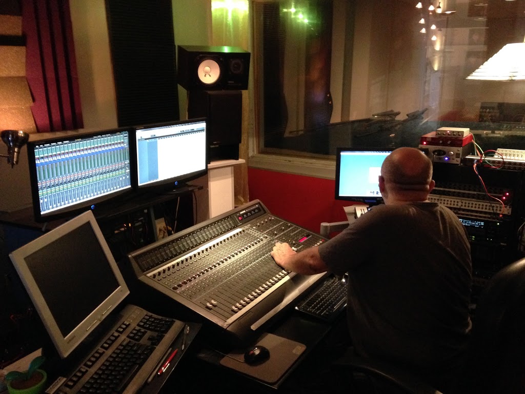 Studio Créason | 5221 Rue Berri, Montréal, QC H2J 2S4, Canada | Phone: (514) 273-9559