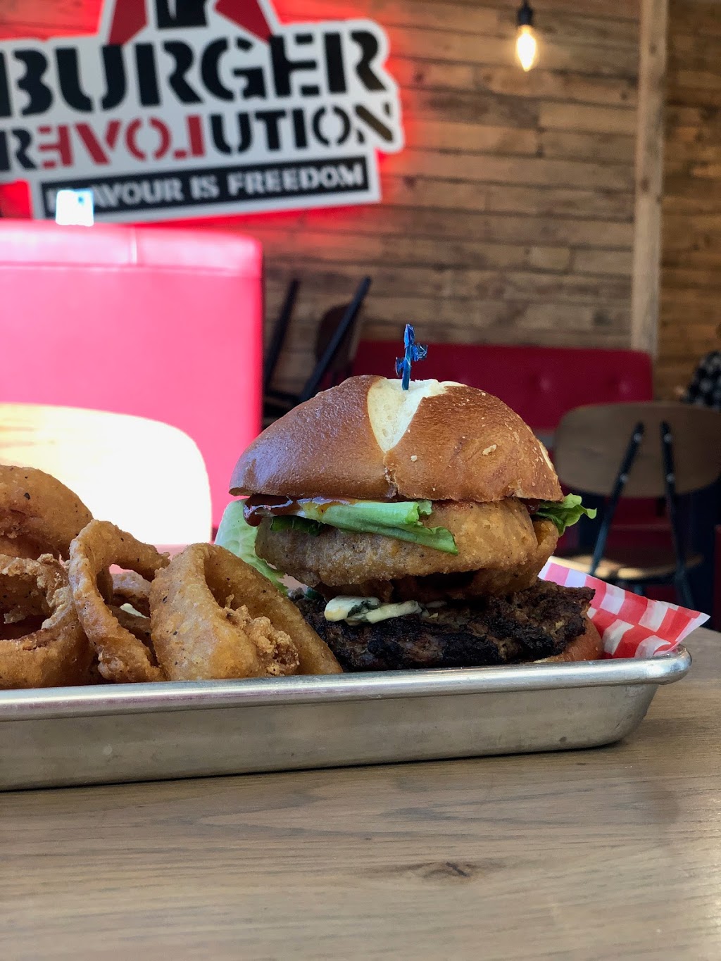 Burger Revolution | 34 Monogram Pl, Trenton, ON K8V 5P8, Canada | Phone: (613) 392-2288