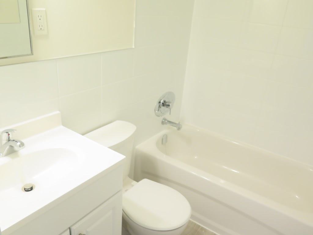 Meadowcrest Apartments | 22 Gammage St, London, ON N5Y 2A7, Canada | Phone: (519) 451-5085