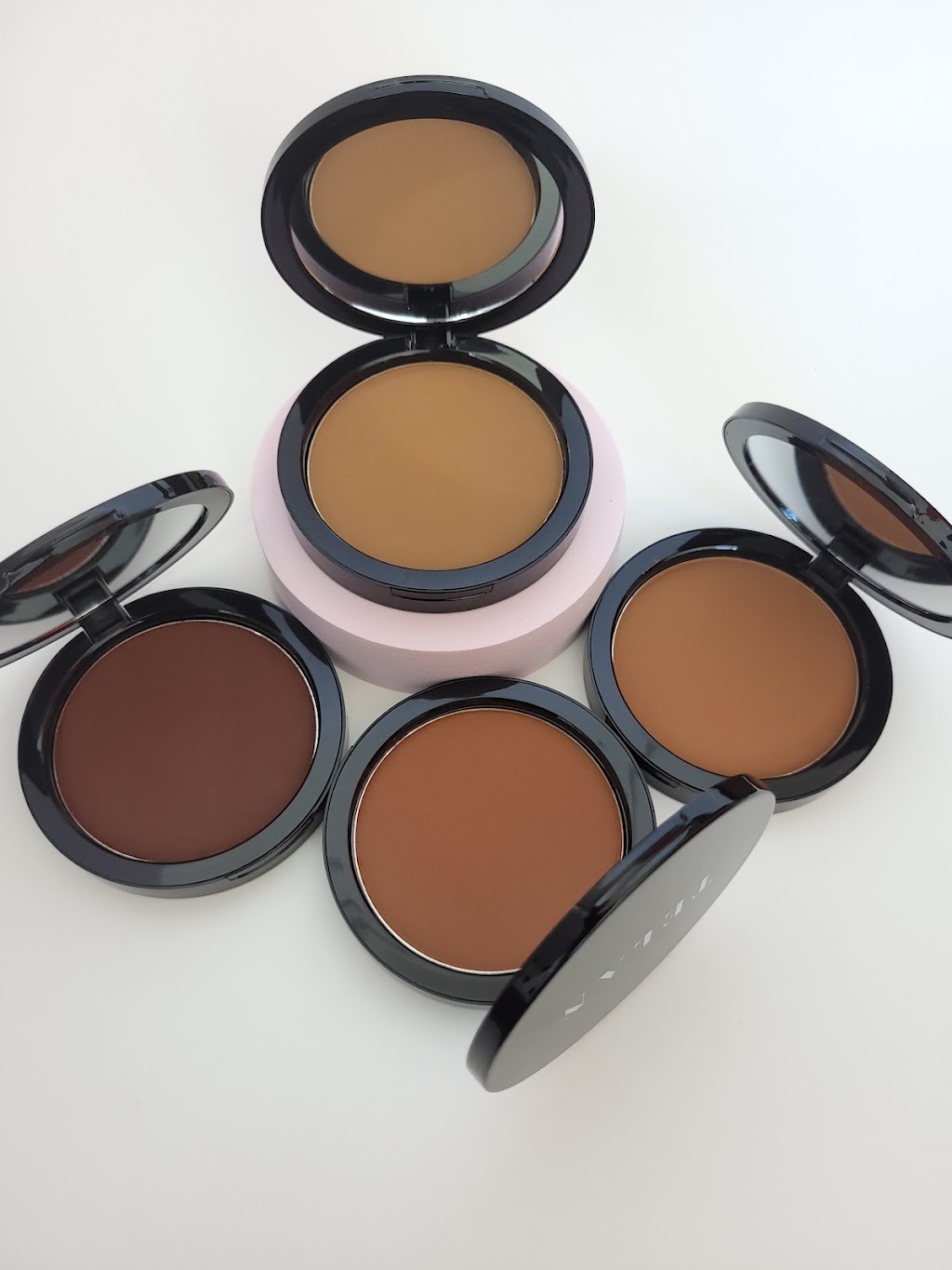 telan cosmetics | 100 Dufay Rd #31, Brampton, ON L7A 4S3, Canada | Phone: (437) 833-4646