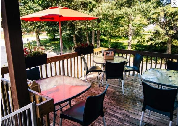 Pizzeria Paquet Portneuf | 81 Rue de la Rivière, Portneuf, QC G0A 2Y0, Canada | Phone: (418) 286-4531