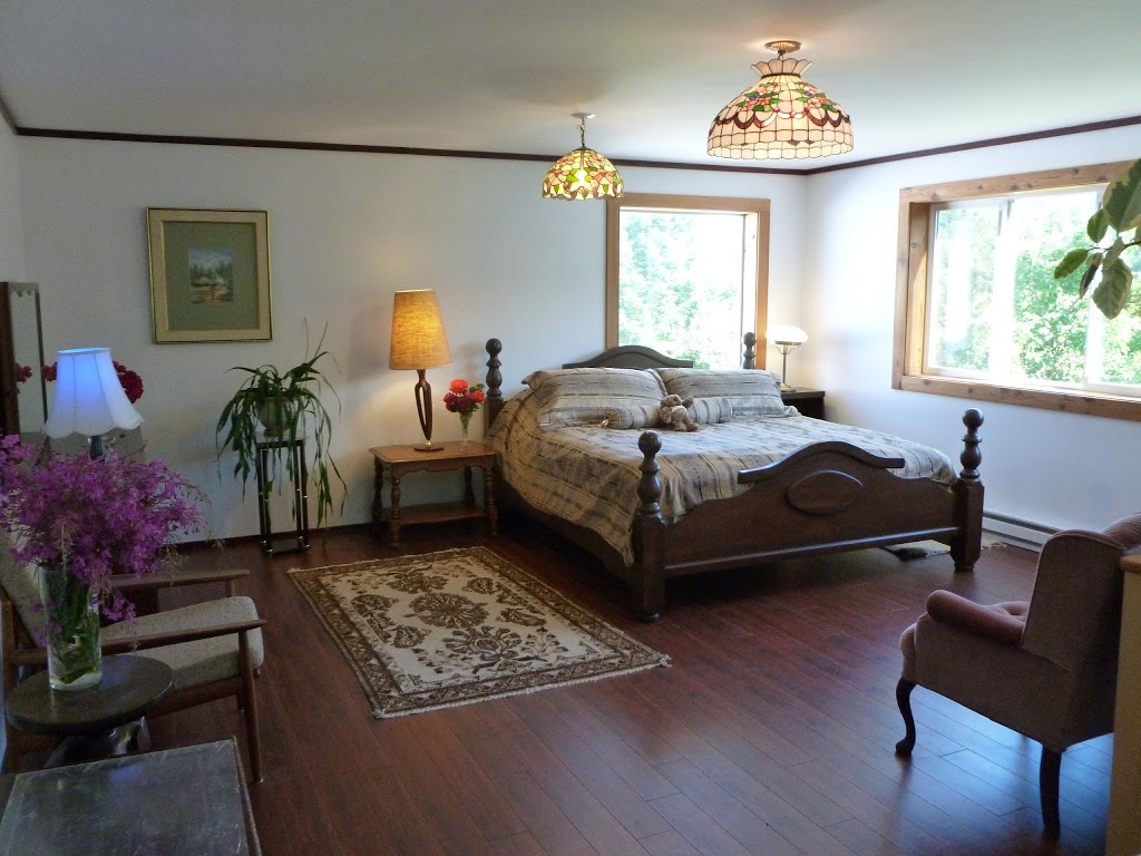 Harrison Hammond House B&B | 1926 School Rd, Harrison Mills, BC V0M 1L0, Canada | Phone: (604) 796-2224