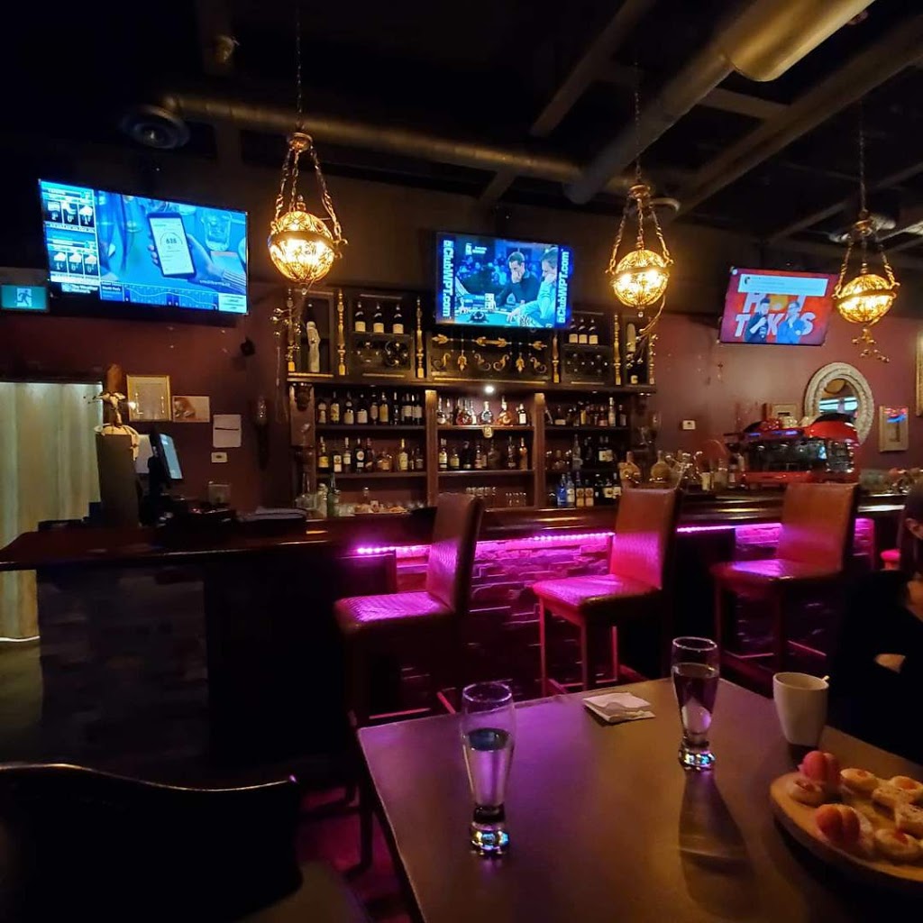 Tipsy Beaver Bar & Grill | 3420 Rebecca St, Oakville, ON L6K 6W2, Canada | Phone: (905) 825-8466