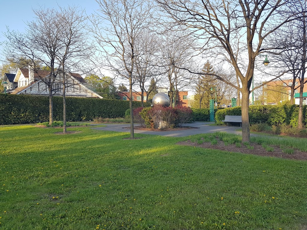 Gaia Park | 173 Boulevard Graham, Mont-Royal, QC H3P 2C3, Canada