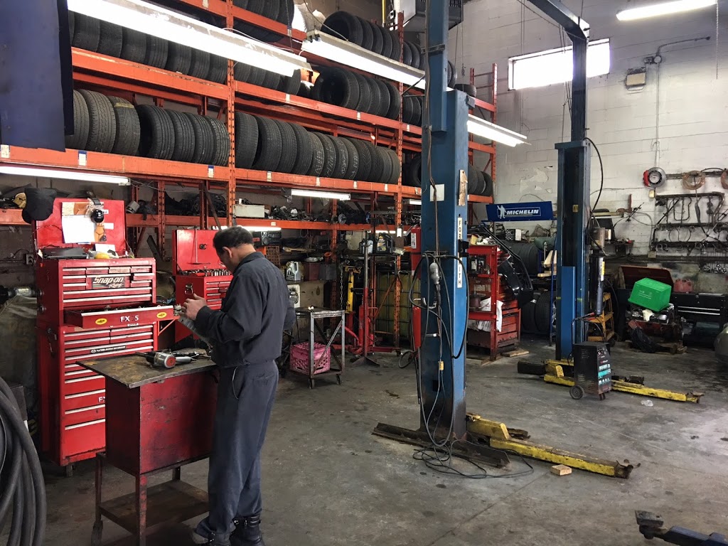 Garage Dasso - Mécanique Générale & Carrosserie | 595 Rue Saint-Charles Est, Longueuil, QC J4H 1B8, Canada | Phone: (450) 677-5522