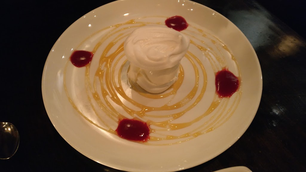 Zee Grill Seafood Restaurant & Oyster Bar | 641 Mt Pleasant Rd, Toronto, ON M4S 2M9, Canada | Phone: (416) 484-6428