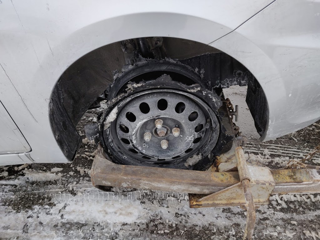 Jiffy Lube | 1349 Burnhamthorpe Rd E, Mississauga, ON L4Y 3V8, Canada | Phone: (905) 624-9724