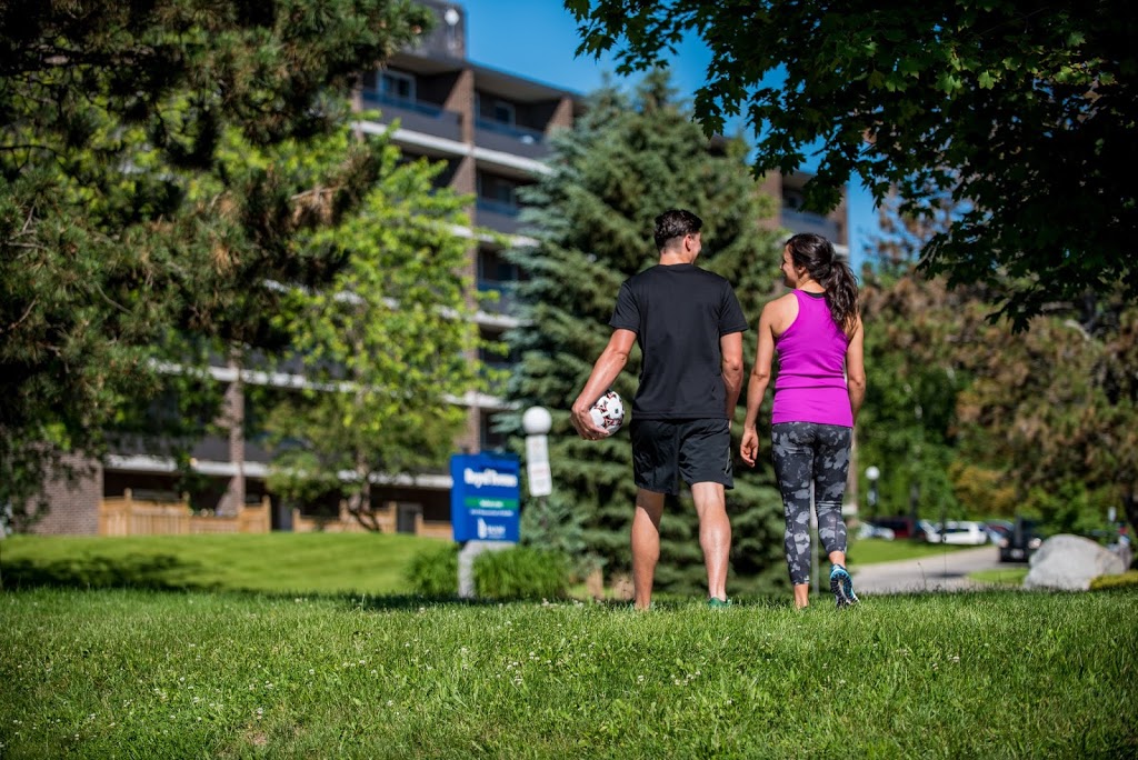 Royal Towne Apartments | 87 Westwood Rd, Guelph, ON N1H 6Y8, Canada | Phone: (519) 836-8920