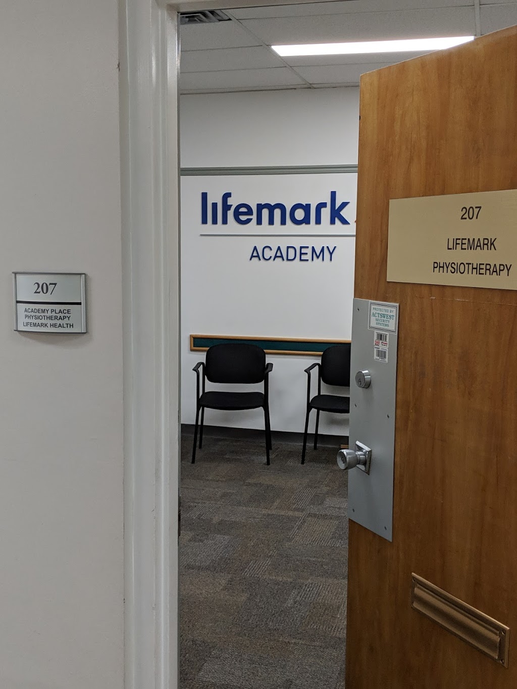 Lifemark Physiotherapy Academy Place | 11520 100 Ave NW #207, Edmonton, AB T5K 0J7, Canada | Phone: (780) 482-7428