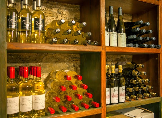 Arlington Hotel | 106 Grand River St N, Paris, ON N3L 2M5, Canada | Phone: (226) 227-1767