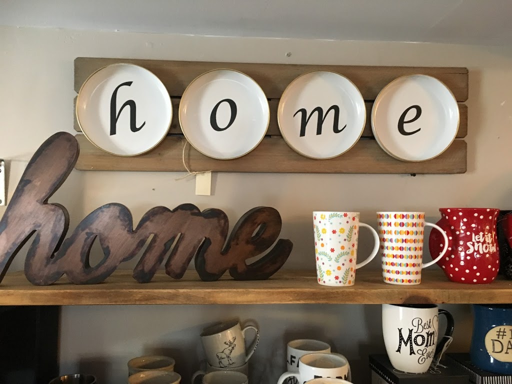 The Cozy Home | 29 Queen St, Lakefield, ON K0L 2H0, Canada | Phone: (705) 651-1200