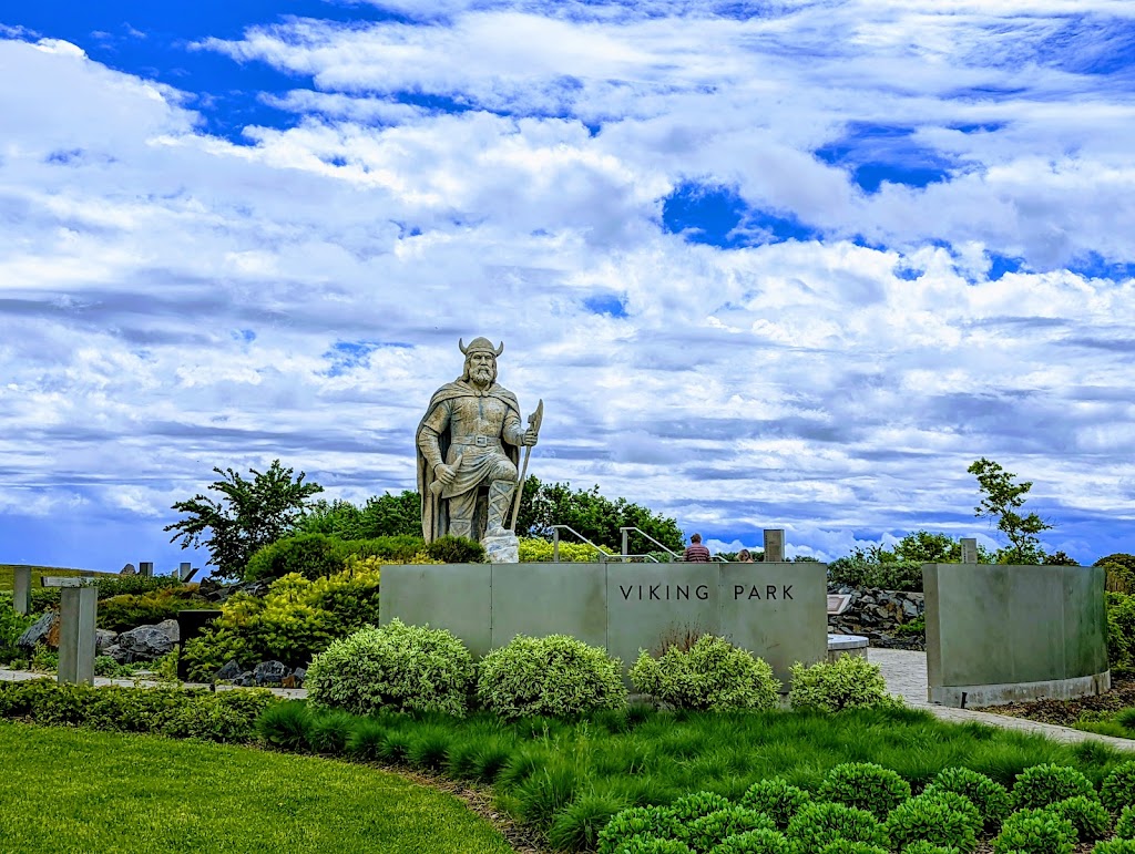 Gimli Viking statue | 104 2 Ave, Gimli, MB R0C 1B0, Canada | Phone: (204) 642-6650
