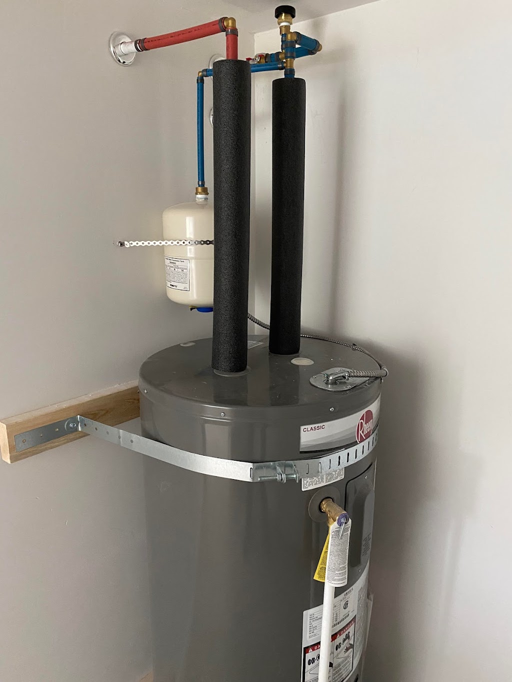 Blue Monkey Plumbing | 6336 Argyle Ave, West Vancouver, BC V7W 2E6, Canada | Phone: (604) 848-4013