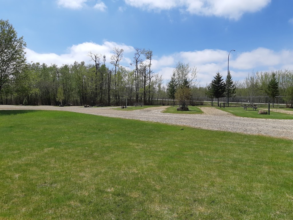 SLGCC 19th Hole RV Campground | 50 Ave, Sylvan Lake, AB T4S 1B2, Canada | Phone: (403) 505-7773