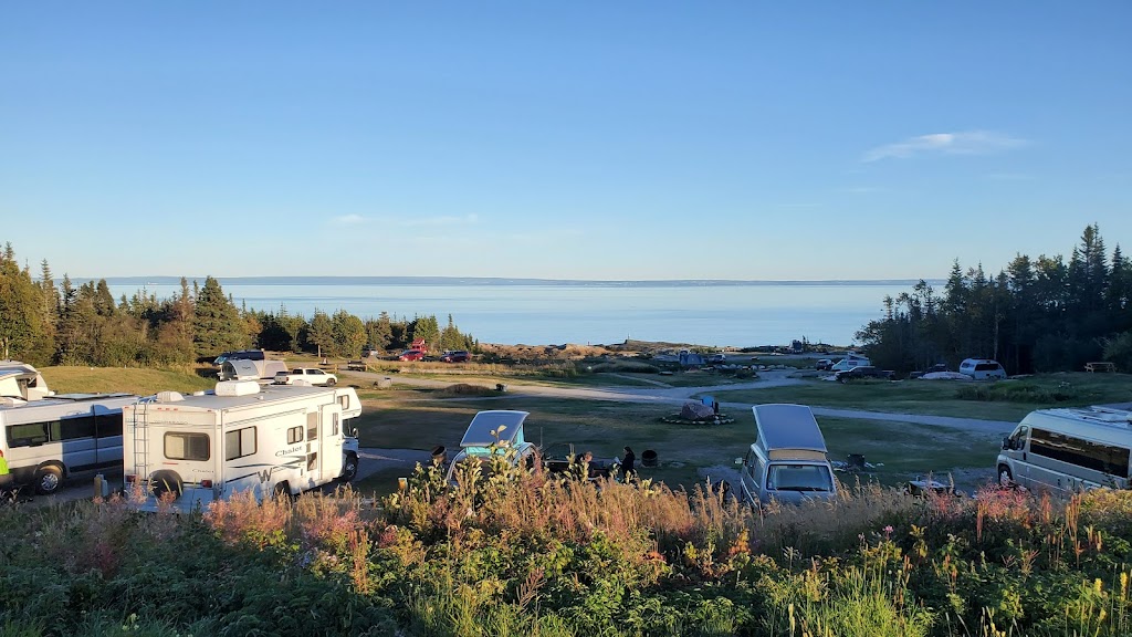 Camping Paradis marin | 4 Chem. Émile Boulianne, Grandes-Bergeronnes, QC G0T 1G0, Canada | Phone: (418) 232-6237