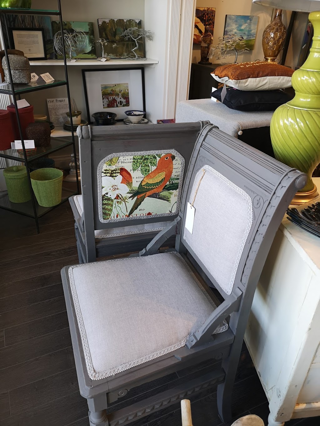 Kiss The Frog | furniture store | 920 Pape Ave, East York, ON M4K 3V2, Canada | 4167167308 OR +1 416-716-7308