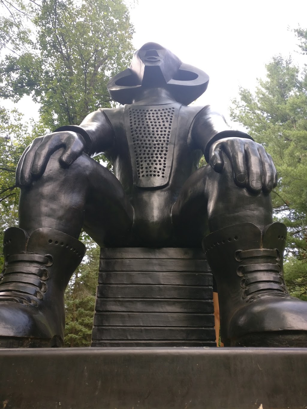 Sculpture Garden at McMichaels Canadian Collection | Vaughan, ON L4H 3N5, Canada