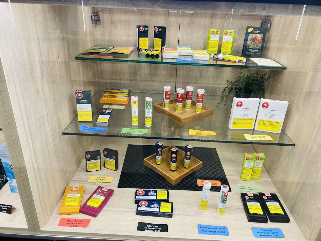 Cannabis Discounter Oxford | 15150 127 St NW, Edmonton, AB T6V 0C5, Canada | Phone: (780) 244-5884