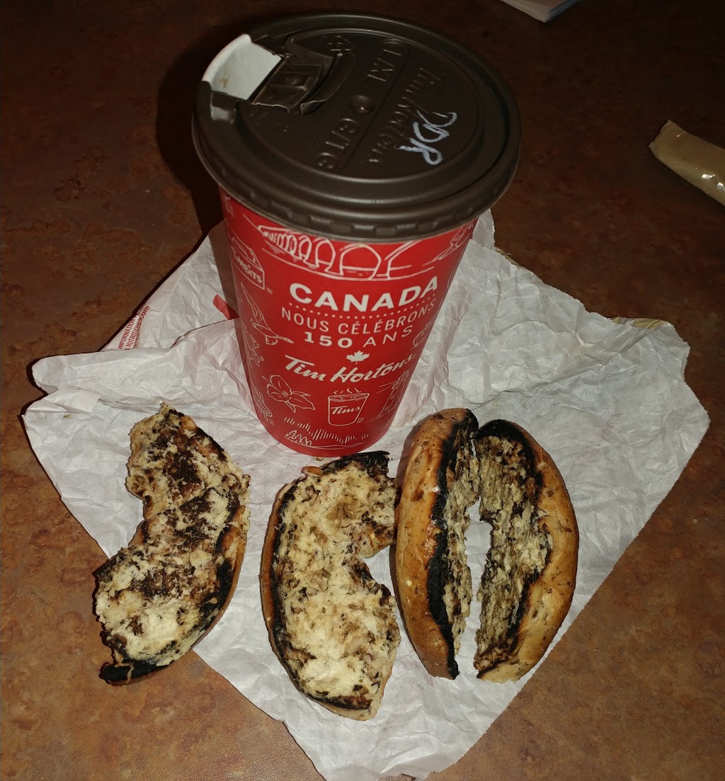 Tim Hortons | 587 Third Line, Oakville, ON L6L 4A8, Canada | Phone: (905) 825-3943