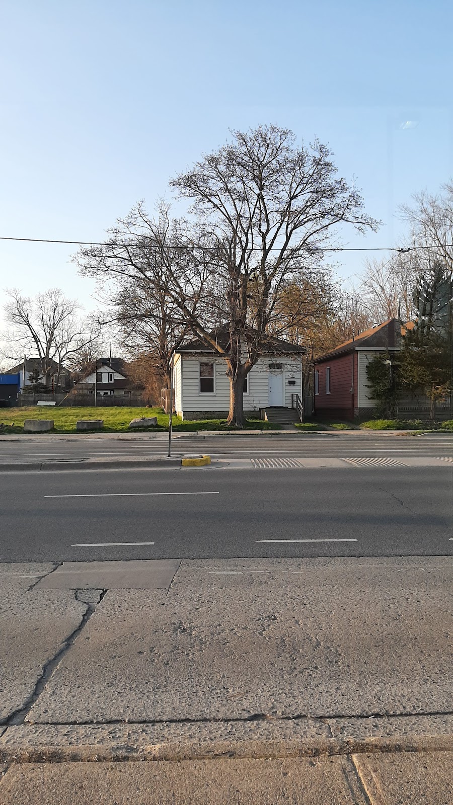 Riverside Park | 78 Riverside Dr, London, ON N6H 1B4, Canada | Phone: (519) 661-5575