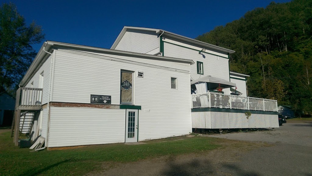 Le 525 | 525 QC-309, Val-des-Bois, QC J0X 3C0, Canada | Phone: (819) 454-4011