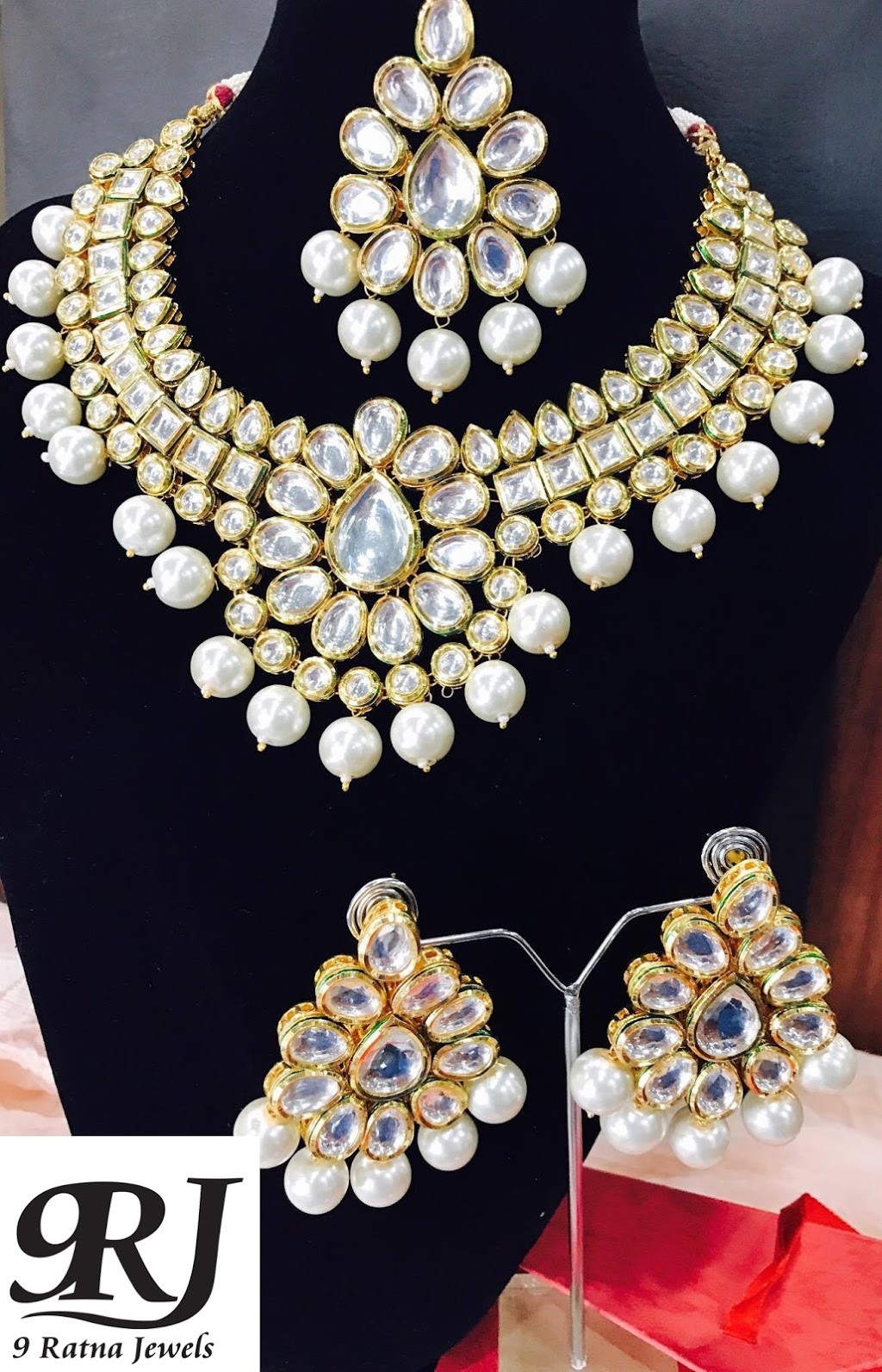 9 Ratna Jewels | 51 Mountainash Rd Unit 4, Brampton, ON L6R 1W4, Canada | Phone: (647) 332-4444