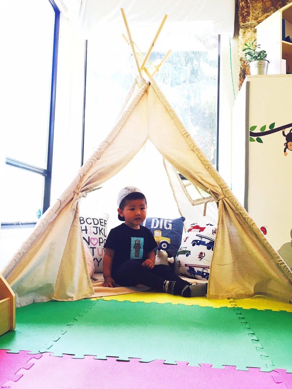 Buckingham Tots Child Care Centre | 7461 Stanley St, Burnaby, BC V5E 3Z6, Canada | Phone: (604) 337-0064