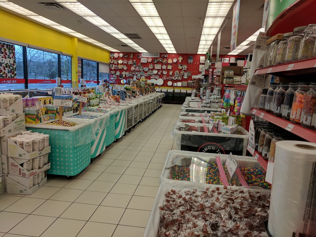 Bulk Barn | 800 Kelly Rd #120, Victoria, BC V9B 5T6, Canada | Phone: (250) 391-4430