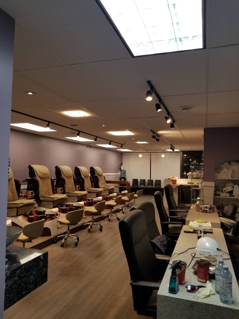 Flamingo Nails & Spa | 844 The Queensway, Etobicoke, ON M8Z 1N7, Canada | Phone: (416) 253-8881