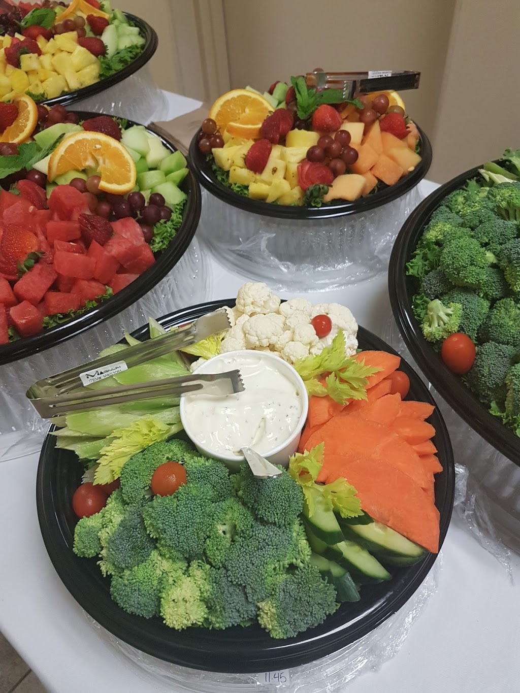 Deli City Cafe & Catering | 1889 Springfield Rd #111, Kelowna, BC V1Y 5V5, Canada | Phone: (250) 860-8880