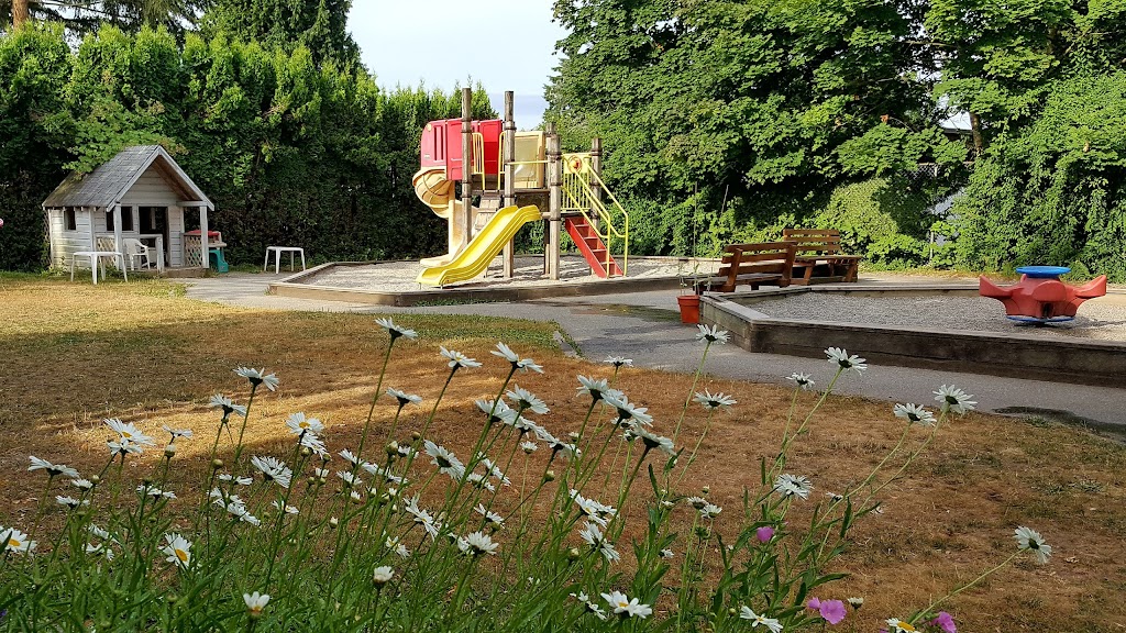 Little Blossom Daycare | 7283 Nelson Ave, Burnaby, BC V5J 4C2, Canada | Phone: (604) 433-5155