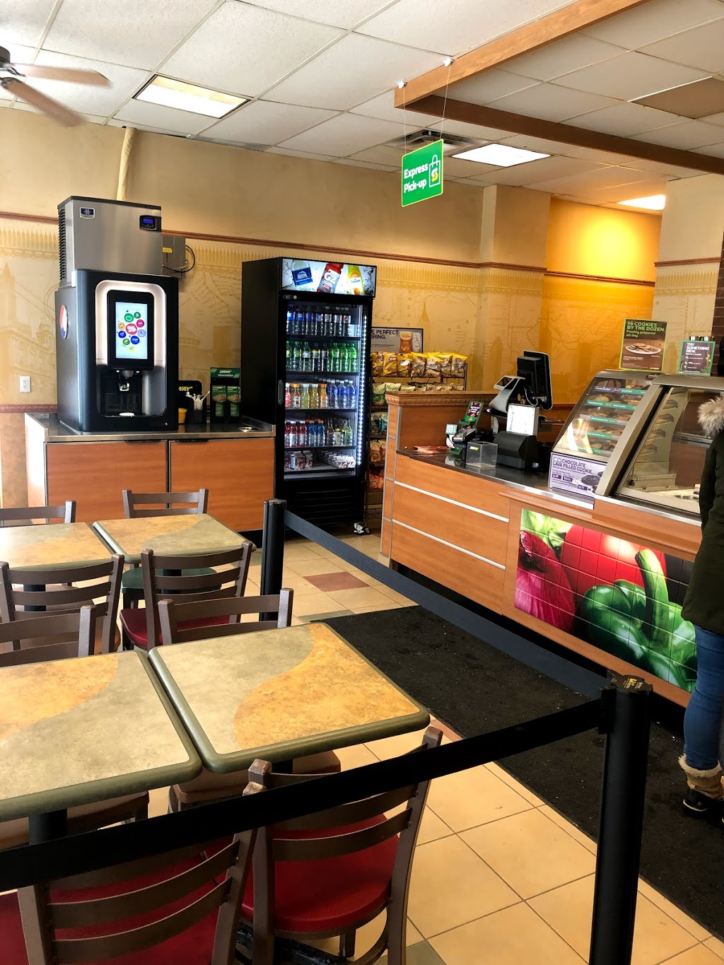 Subway | 221 Cundles Rd E Unit 13, Barrie, ON L4M 3B3, Canada | Phone: (705) 503-3001