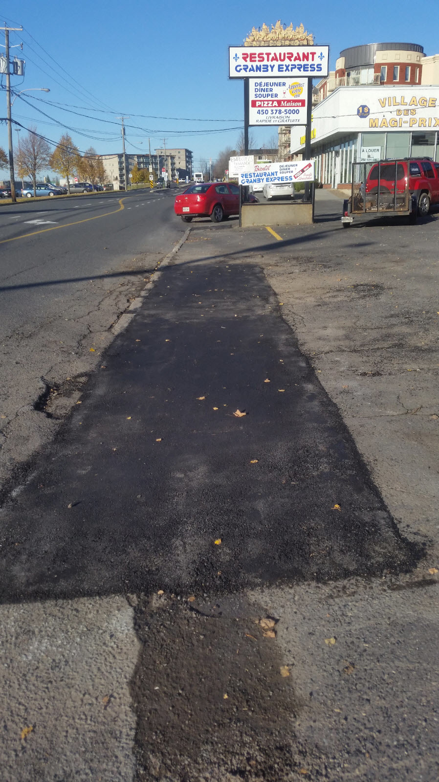 Répare Asphalte Fortin | 394 Rue Paradis, Granby, QC J2H 0K2, Canada | Phone: (450) 777-6901