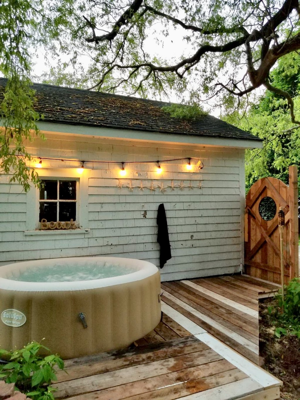 Weeping Willow House | 54 Woodleigh Dr, Kensington, PE C0B 1M0, Canada | Phone: (902) 954-1883