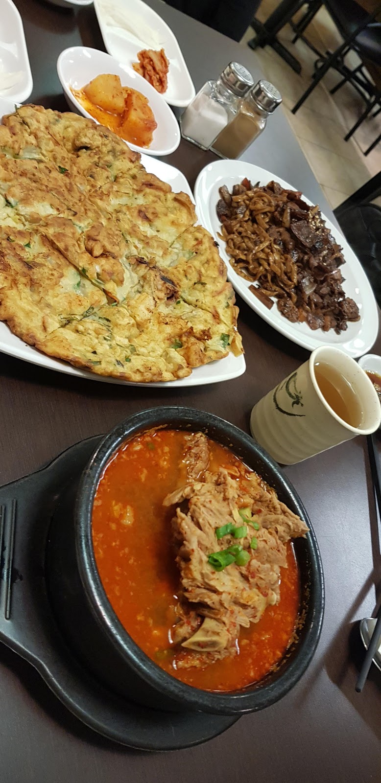 Hong Du Kkae | 2241 Pembina Hwy, Winnipeg, MB R3T 2H1, Canada | Phone: (204) 219-0025