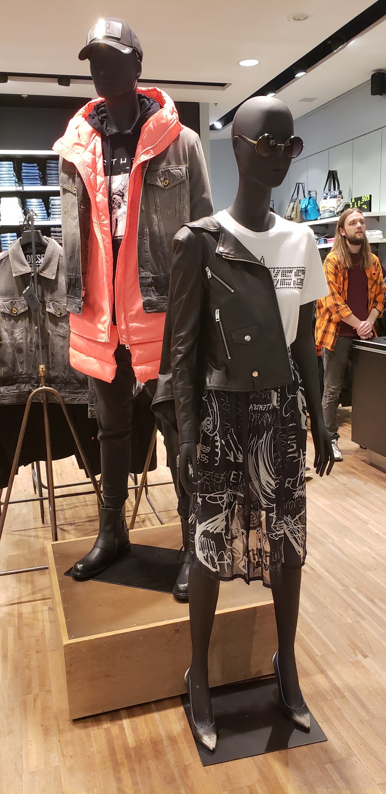 Diesel | 3401 Dufferin Street, c/o Yorkdale Shopping Centre, Store 240, Toronto, ON M6A 2T9, Canada | Phone: (416) 785-4713