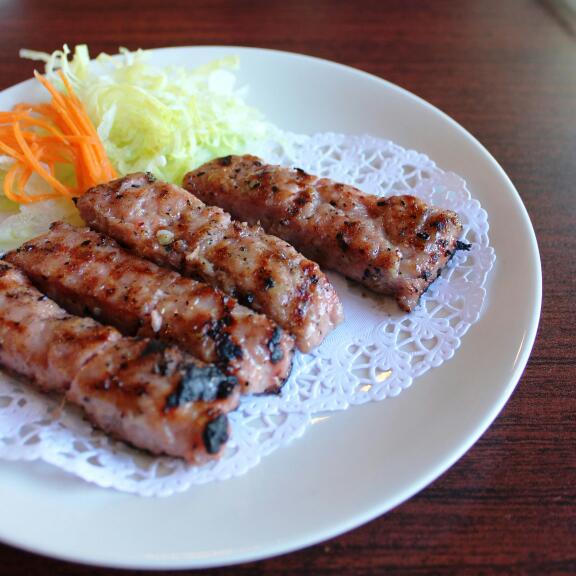 Saigon Restaurant | 1024 King St W, Hamilton, ON L8S 1L3, Canada | Phone: (905) 528-1096