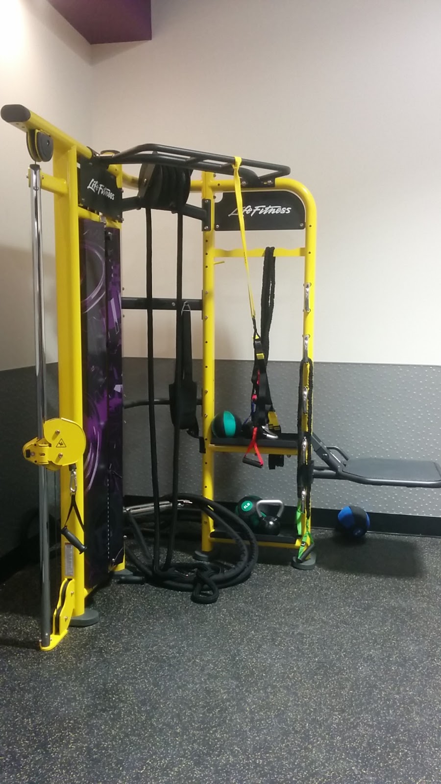 Planet Fitness | 700 Strasburg Rd, Kitchener, ON N2E 2M2, Canada | Phone: (519) 208-4010