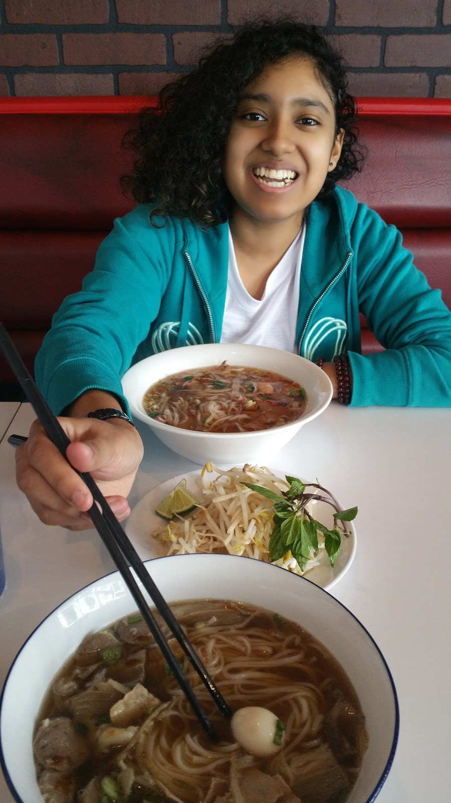 Pho Bo Ga King (Merivale) | 1234 Merivale Rd #1, Ottawa, ON K2C 4A1, Canada | Phone: (613) 288-0173