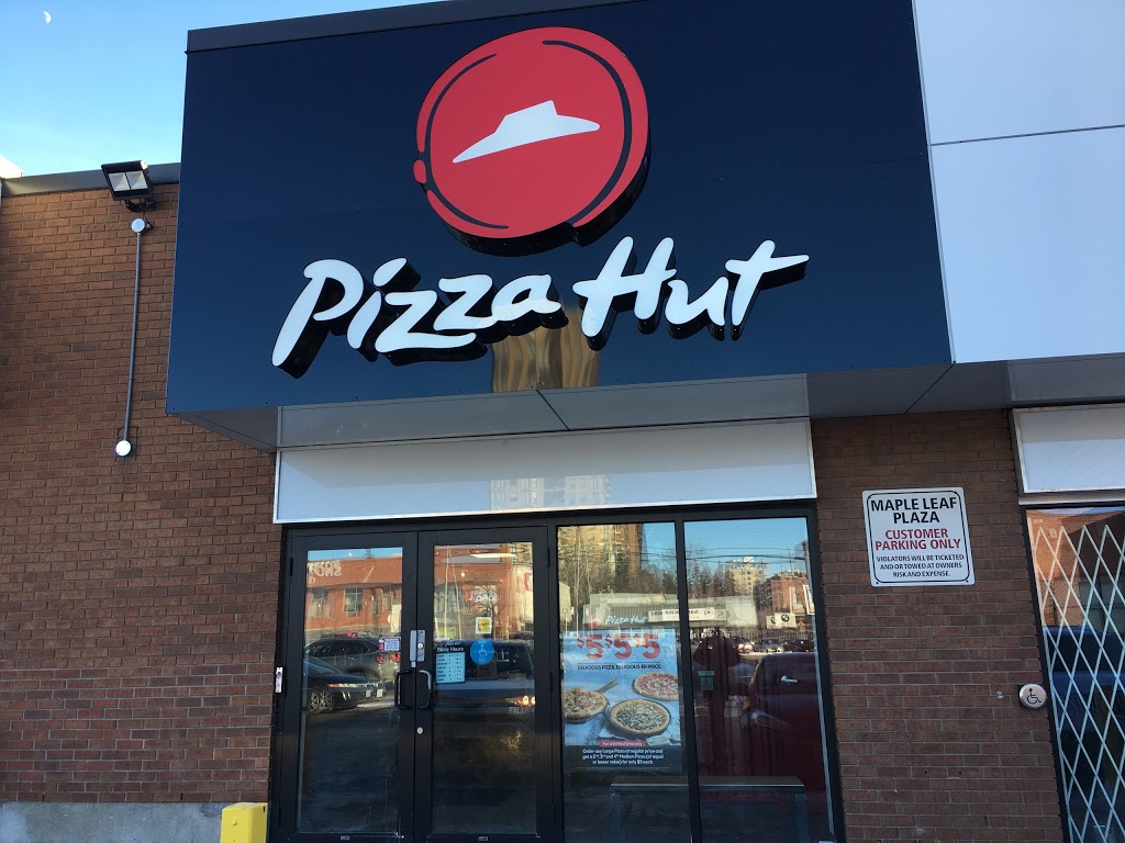 Pizza Hut | 526 Montreal Rd, Vanier, ON K1K 0T9, Canada | Phone: (613) 714-4460