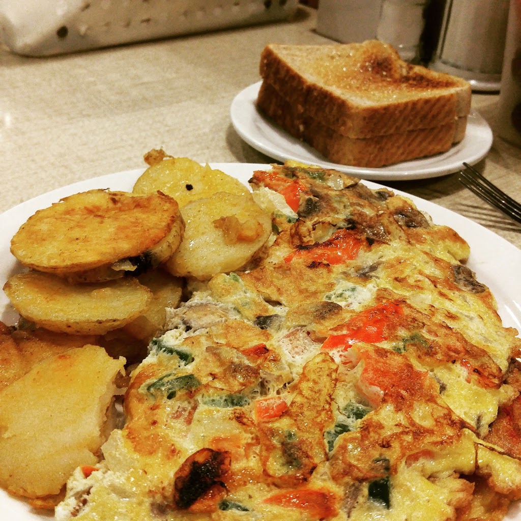 Lindas Eating Place & Coffee Shop | 1027 Bayfield St, Midhurst, ON L9X 0N1, Canada | Phone: (705) 739-8671