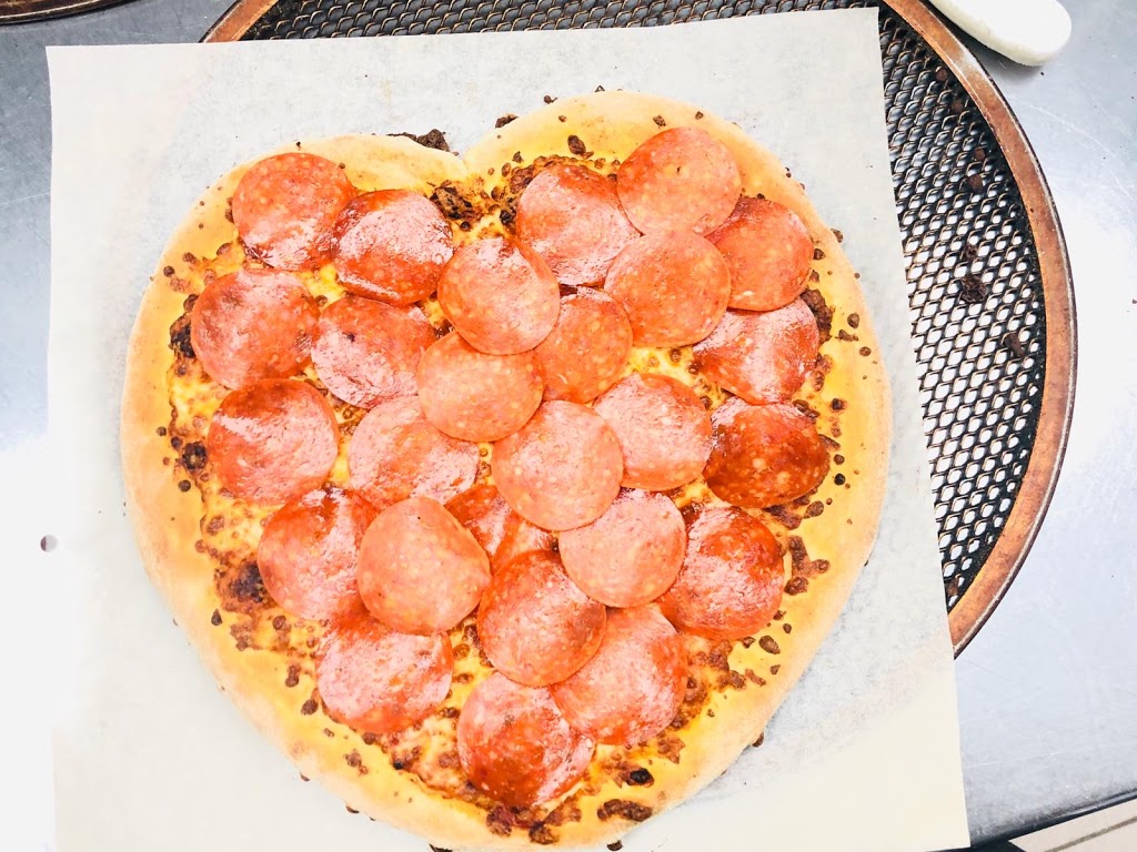 Dominos Pizza | 1241 Weber St E, Kitchener, ON N2A 1C2, Canada | Phone: (519) 893-7200