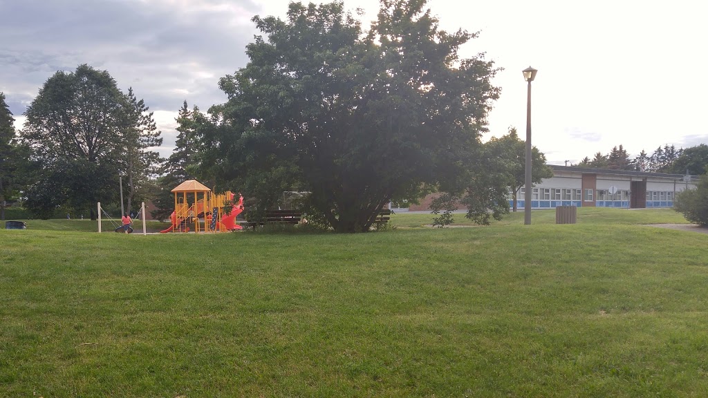 City View Park | Crestview - Meadowlands, Ottawa, ON K2G, Canada
